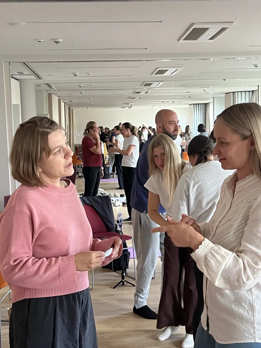 Разговор участников в группе
